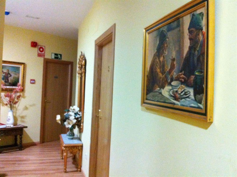 Hostal Nersan2 Madrid Bagian luar foto