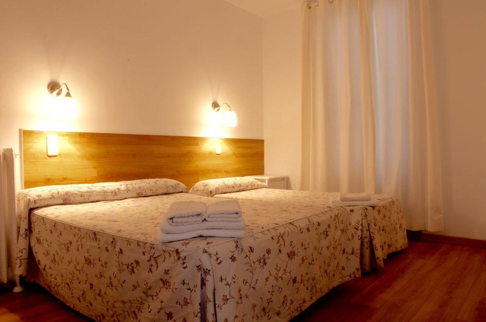 Hostal Nersan2 Madrid Bagian luar foto