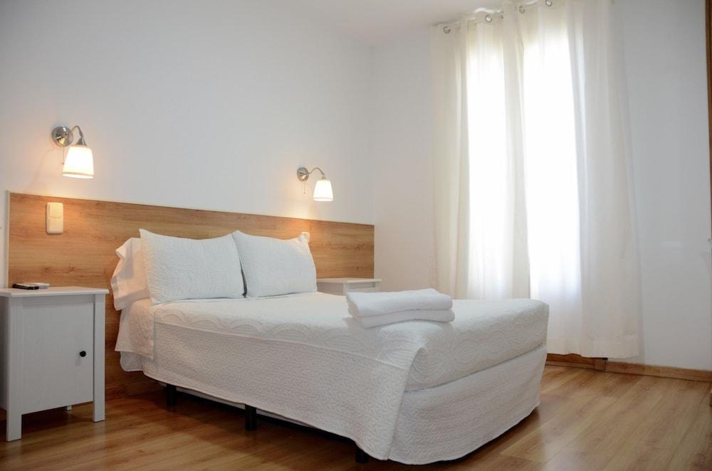Hostal Nersan2 Madrid Bagian luar foto